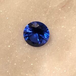 Beautiful Deep Blue Gemstone Round 1CT Synthetic